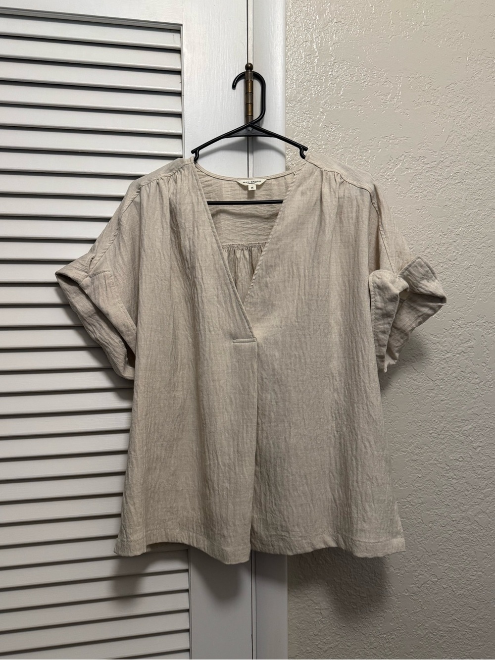 Women's Lightweight V-Neck Short Sleeve Blouse - Beige